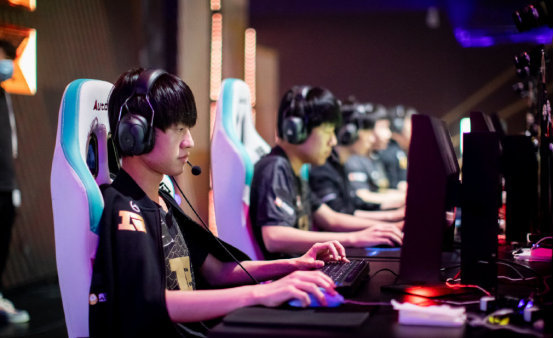 替补登场 替补登场